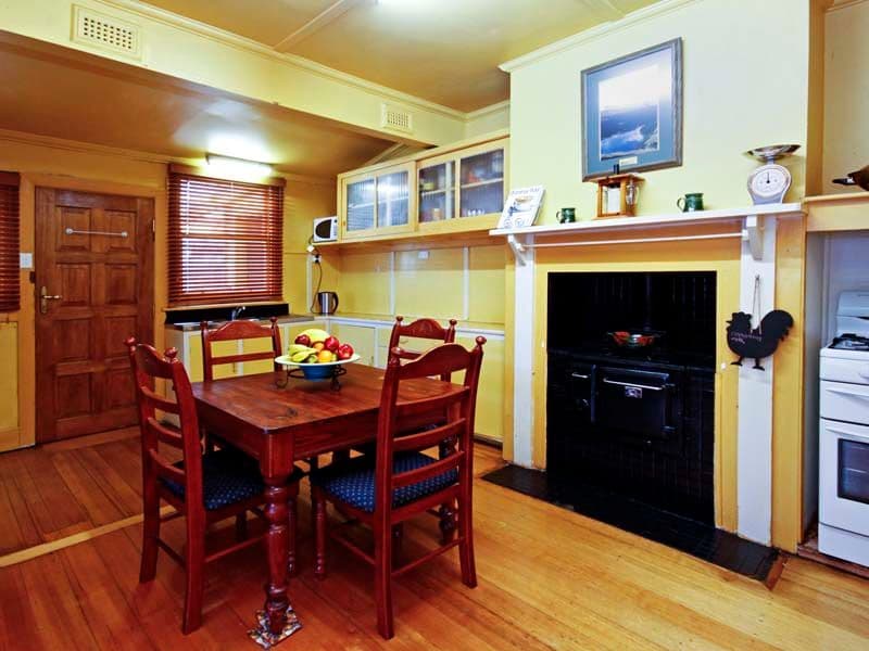 1 Evelyn Street, MANIFOLD HEIGHTS VIC 3218, Manifold Heights - Thumbnail 3