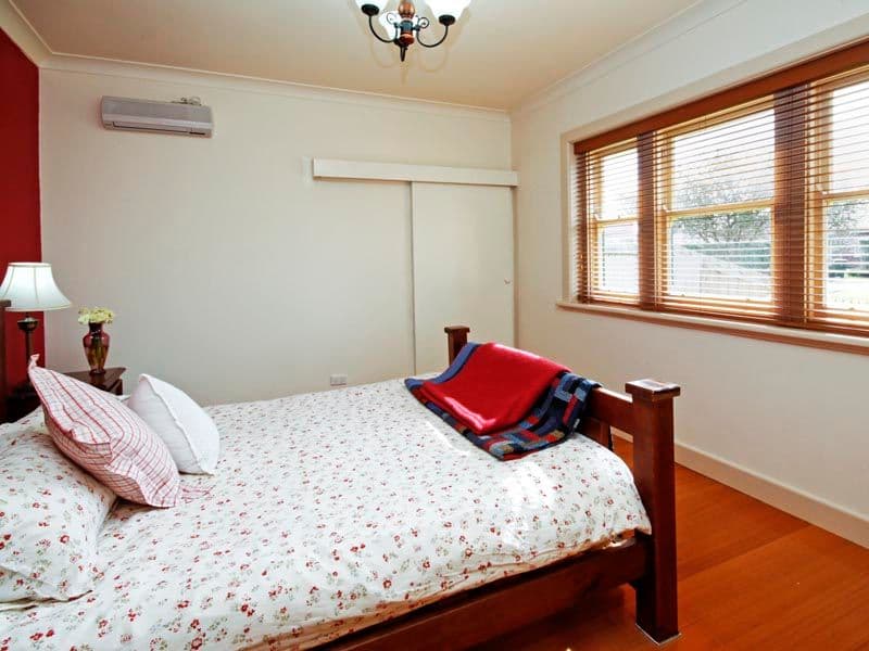 1 Evelyn Street, MANIFOLD HEIGHTS VIC 3218, Manifold Heights - Thumbnail 5