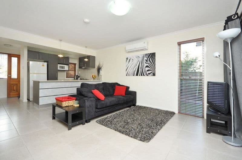 14 Emerald Street, Kedron QLD 4031, Kedron - Thumbnail 3
