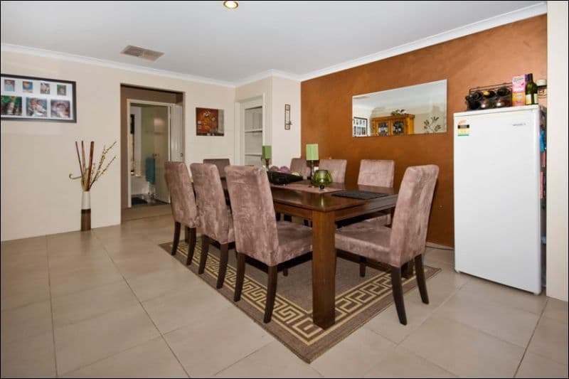 10 Coral Tree Place, THORNLIE WA 6108, Thornlie - Thumbnail 5