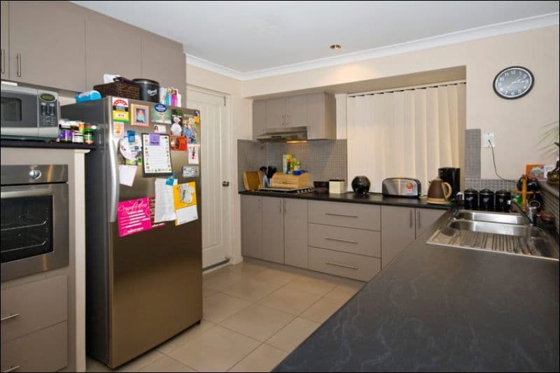 10 Coral Tree Place, THORNLIE WA 6108, Thornlie - Thumbnail 7