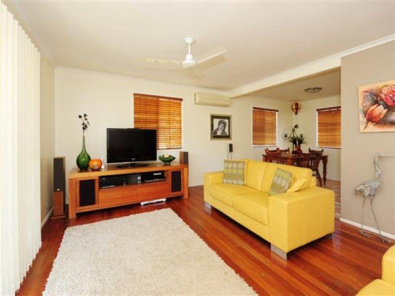 19 Illawarra Drive, KIN KORA QLD 4680, Kin Kora - Thumbnail 2