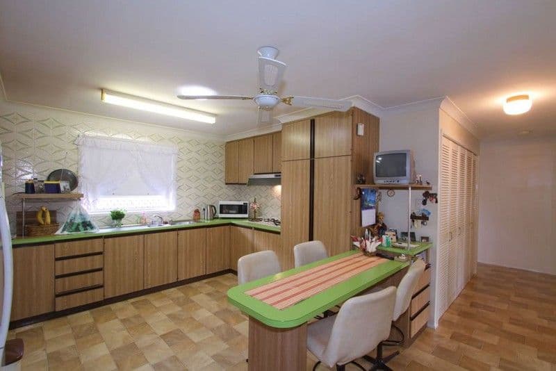 2 Buchan Court, BUNDABERG SOUTH QLD 4670, Bundaberg South - Thumbnail 4