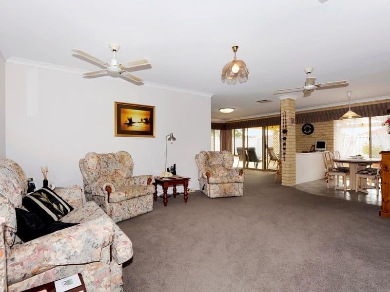 5 Geraldton Grove, ROCKINGHAM WA 6168, Rockingham - Thumbnail 3