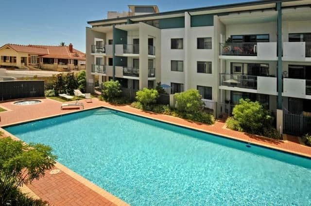 4/15 Tanunda Drive, RIVERVALE WA 6103, Rivervale - Image 1