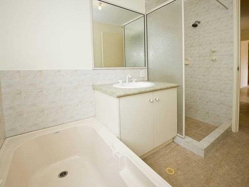 9 Hedley Place, BENTLEY WA 6102, Bentley - Thumbnail 4