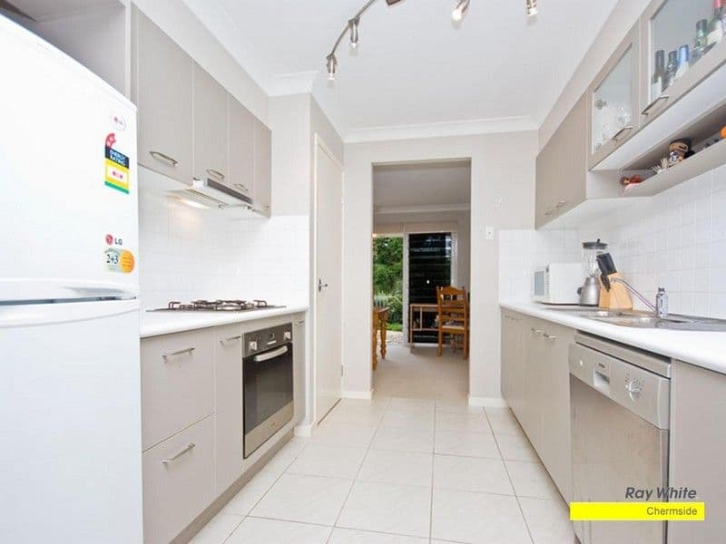 42 Petrie Crescent, ASPLEY QLD 4034, Aspley - Thumbnail 2
