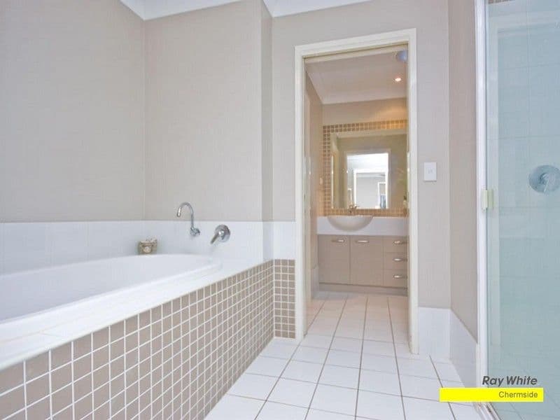 42 Petrie Crescent, ASPLEY QLD 4034, Aspley - Thumbnail 6