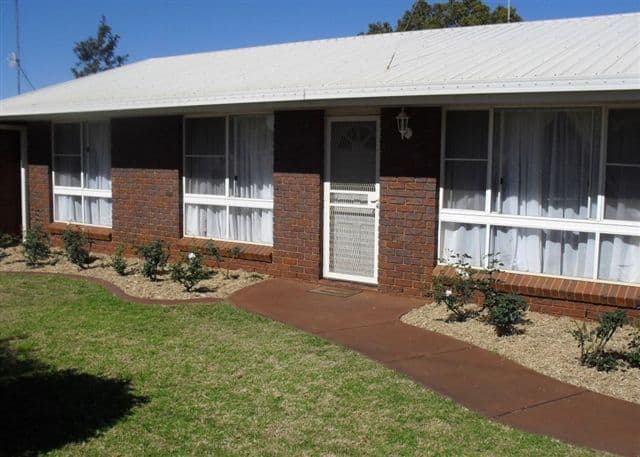 8 Dunemann Street, KEARNEYS SPRING QLD 4350, Kearneys Spring - Thumbnail 2