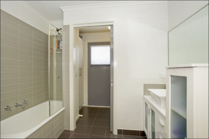 12 Warrawee Avenue, NORLANE VIC 3214, Norlane - Thumbnail 3