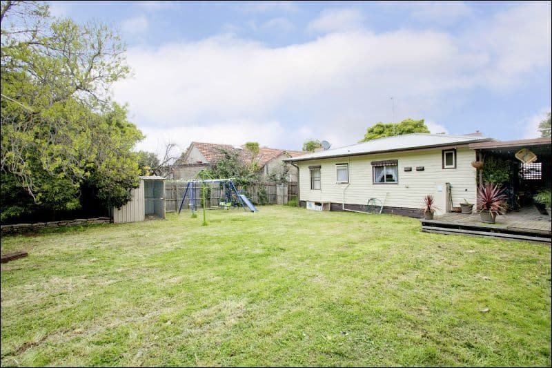 12 Rotella Avenue, CORIO VIC 3214, Corio - Thumbnail 5