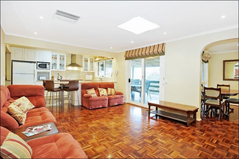 9 Ellad Close, VERMONT VIC 3133, Vermont - Thumbnail 2