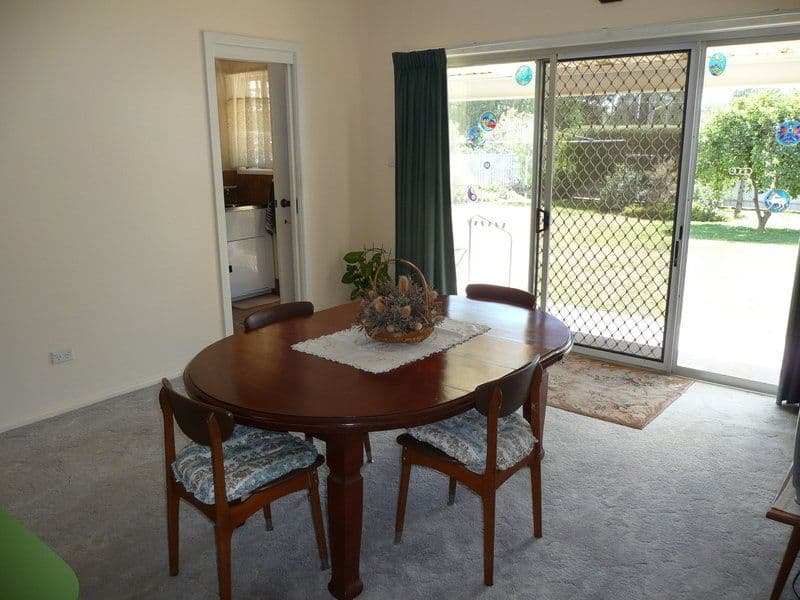 15 Hay Road, DARLINGTON POINT NSW 2706, Darlington Point - Thumbnail 4