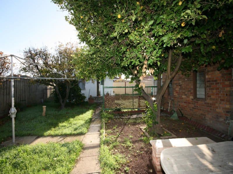 14 Kodre Street, ST ALBANS VIC 3021, St Albans - Thumbnail 4
