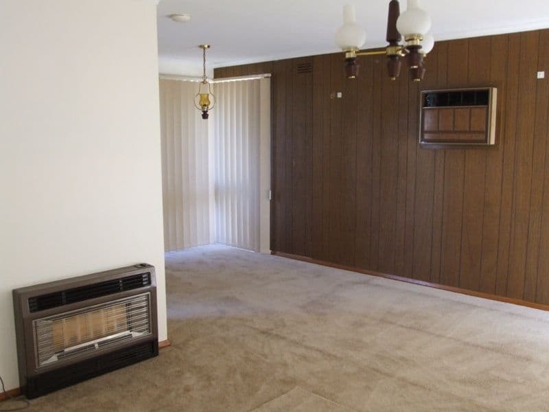 176 Station Road, MELTON VIC 3337, Melton - Thumbnail 2