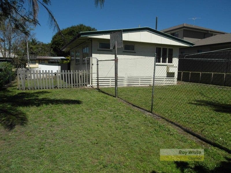 47 Corowa Street, WAVELL HEIGHTS QLD 4012, Wavell Heights - Thumbnail 8