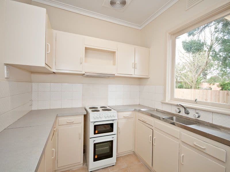 218 Blackburn Road, BLACKBURN VIC 3130, Blackburn South - Thumbnail 2