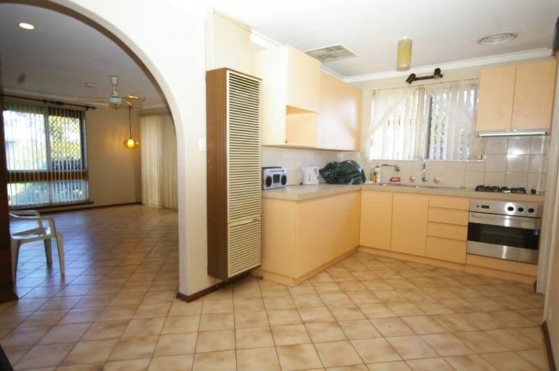 67 Thorley Way, LOCKRIDGE WA 6054, Lockridge - Thumbnail 2