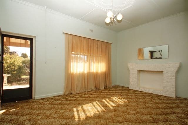 31 Second Street, LOXTON SA 5333, Loxton - Thumbnail 2