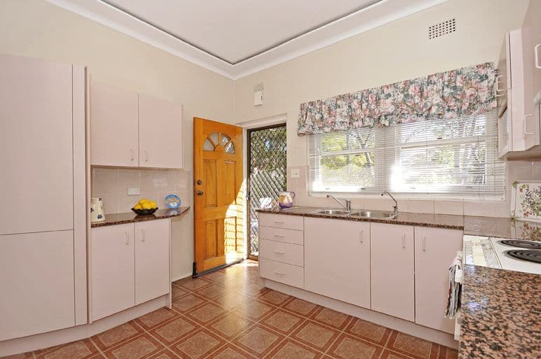 9 Epping Road, LANE COVE NSW 2066, Lane Cove North - Thumbnail 3
