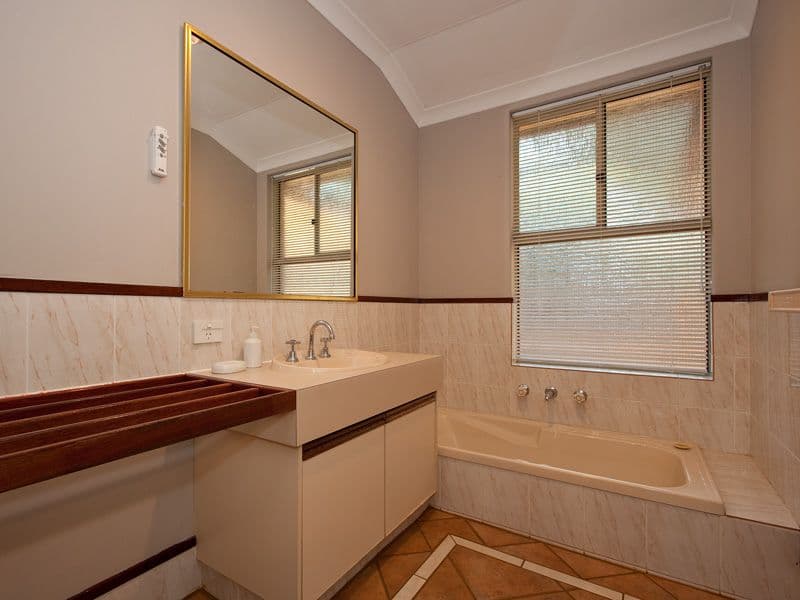 20 Norman Road, ROLEYSTONE WA 6111, Roleystone - Thumbnail 3