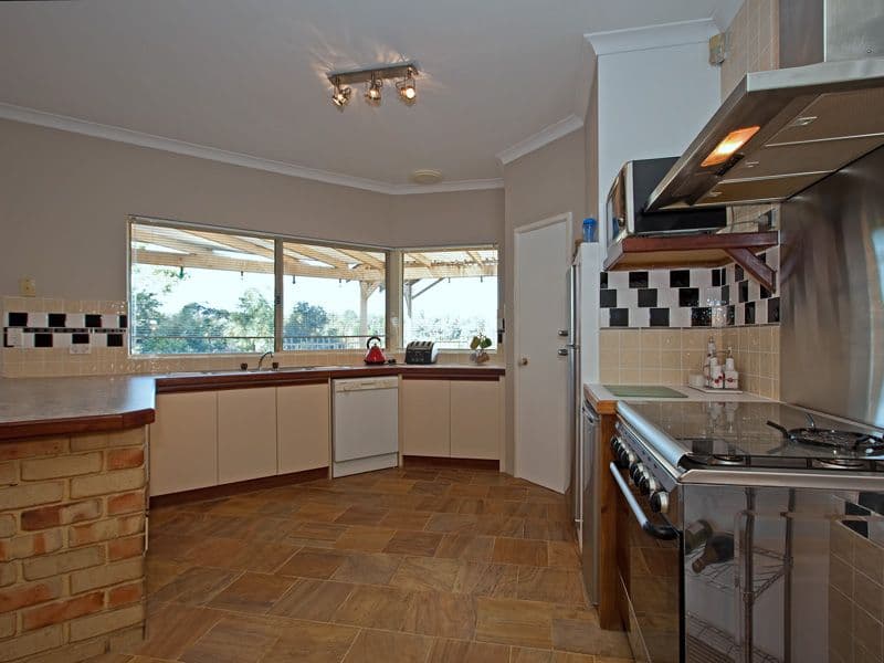 20 Norman Road, ROLEYSTONE WA 6111, Roleystone - Thumbnail 8