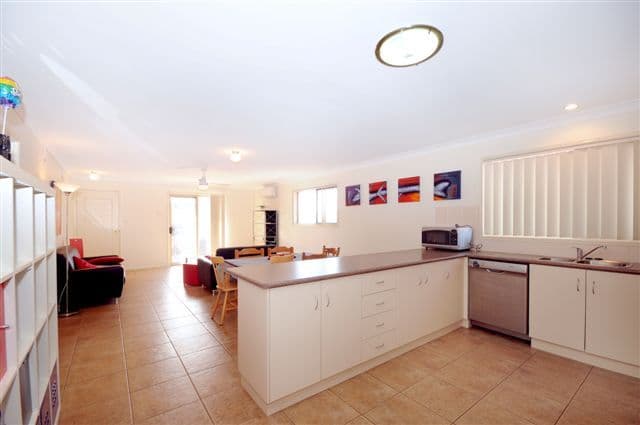 402 Alderley Street, KEARNEYS SPRING QLD 4350, Kearneys Spring - Thumbnail 5