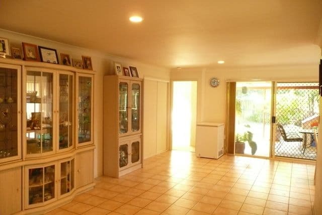 15 Matthews Way, WAKERLEY QLD 4154, Wakerley - Thumbnail 4