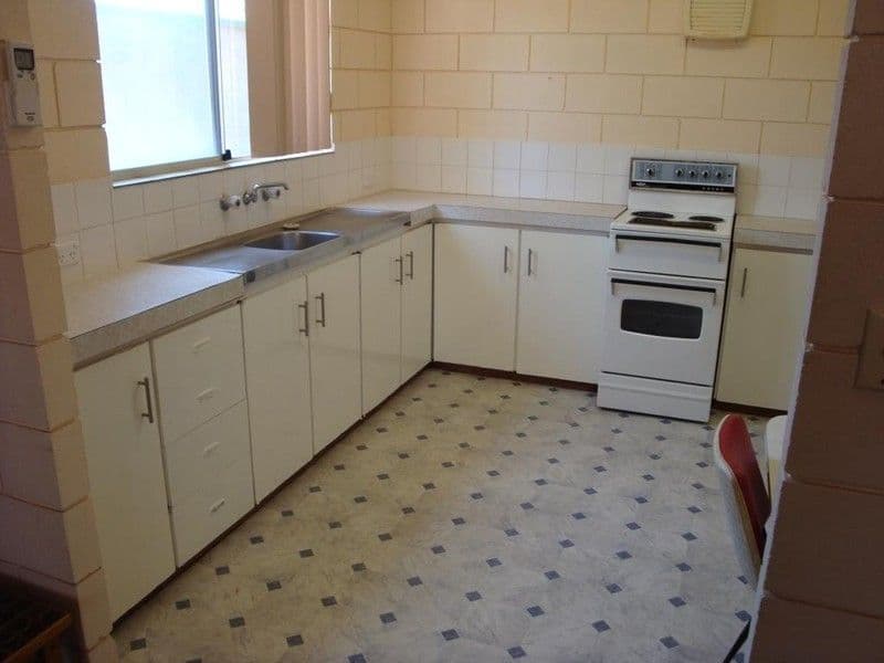 8/49 Urch Street, GERALDTON WA 6530, Geraldton - Thumbnail 2