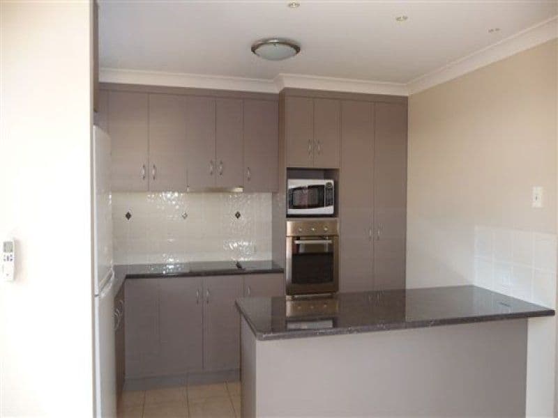 16  Sambar Court, KEARNEYS SPRING QLD 4350, Kearneys Spring - Thumbnail 3
