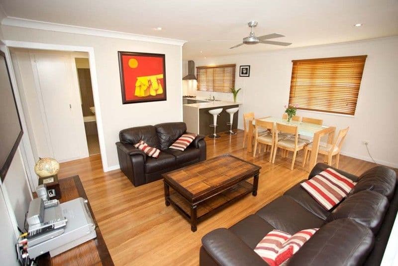 7 Marlene Street, MOUNT GRAVATT EAST QLD 4122, Mount Gravatt East - Thumbnail 3