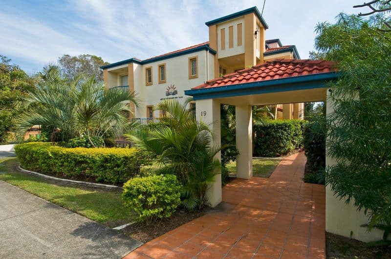 19 Twenty Fourth Avenue, PALM BEACH QLD 4221, Palm Beach - Thumbnail 5