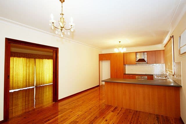 71 Denman Road, GEORGES HALL NSW 2198, Georges Hall - Thumbnail 5