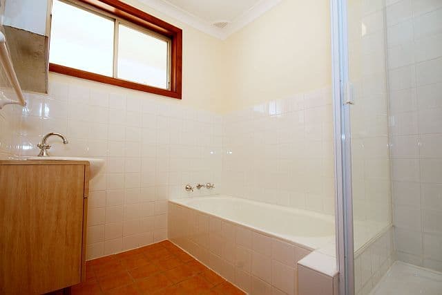 71 Denman Road, GEORGES HALL NSW 2198, Georges Hall - Thumbnail 8