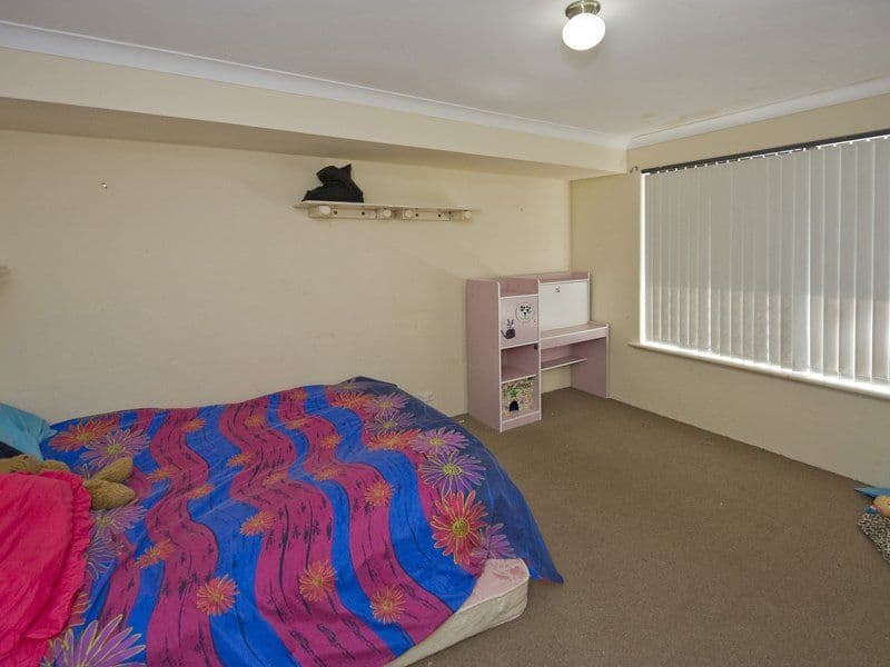 2 Expedition Drive, THORNLIE WA 6108, Thornlie - Thumbnail 8