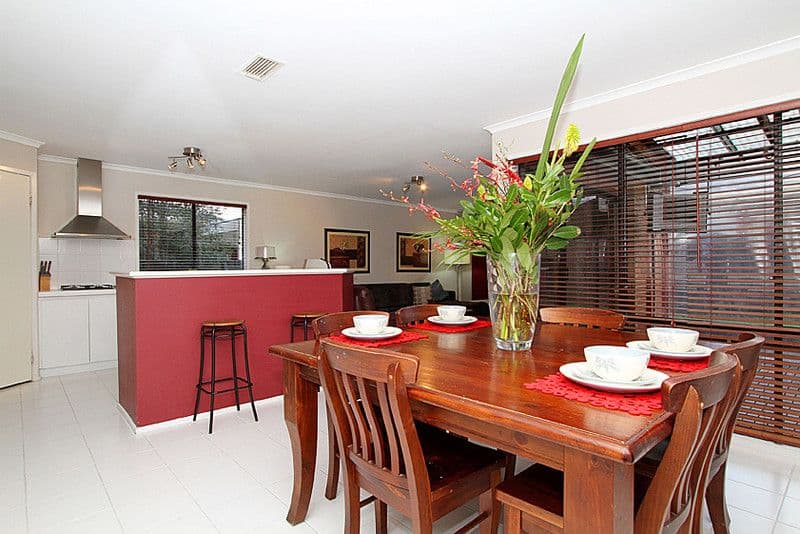 26 Ester Drive, MILL PARK VIC 3082, Mill Park - Thumbnail 4
