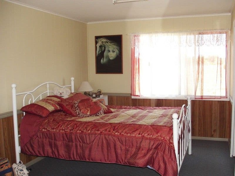 65946 Bruce Highway, CANOONA QLD 4702, Canoona - Thumbnail 6