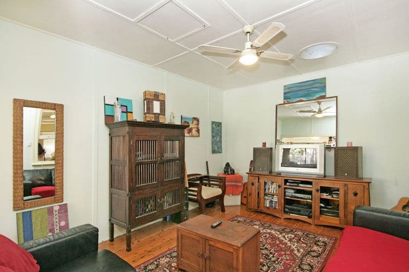 34 Oaks Avenue, LONG JETTY NSW 2261, Long Jetty - Thumbnail 4