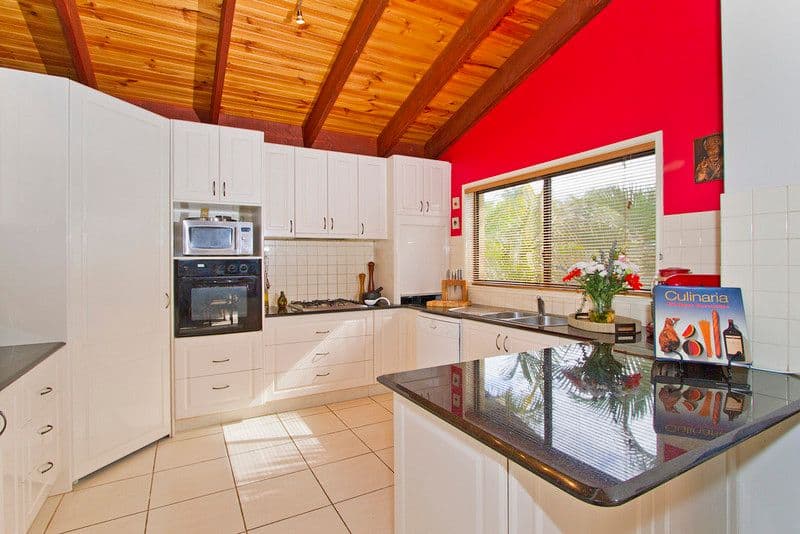 28 Kalamunda Close, ELANORA QLD 4221, Elanora - Thumbnail 2