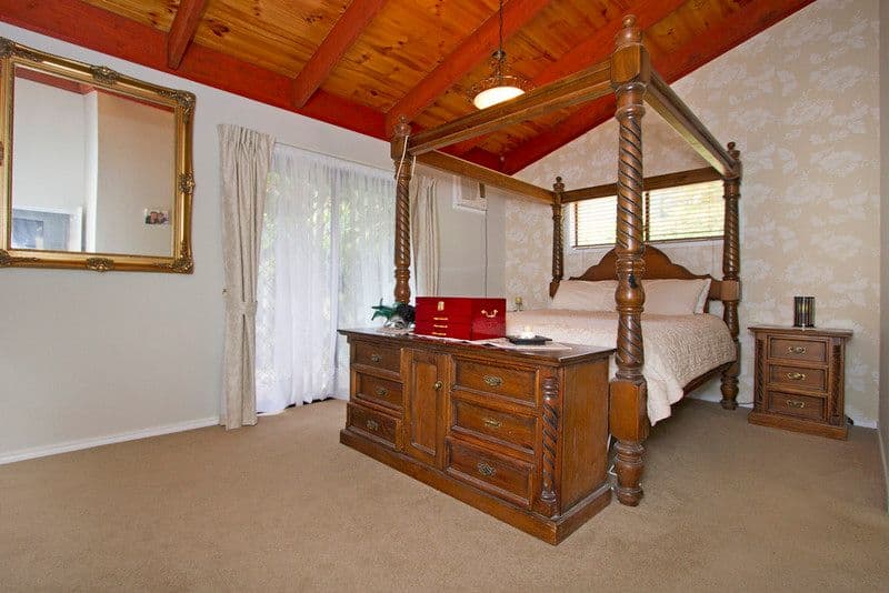 28 Kalamunda Close, ELANORA QLD 4221, Elanora - Thumbnail 4