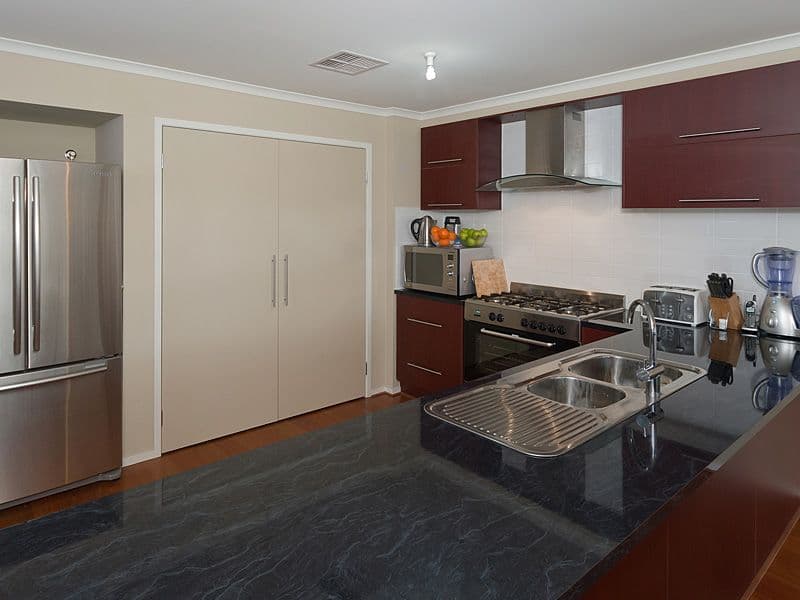 32 Greenfield Street, MOUNT BARKER SA 5251, Mount Barker - Thumbnail 3