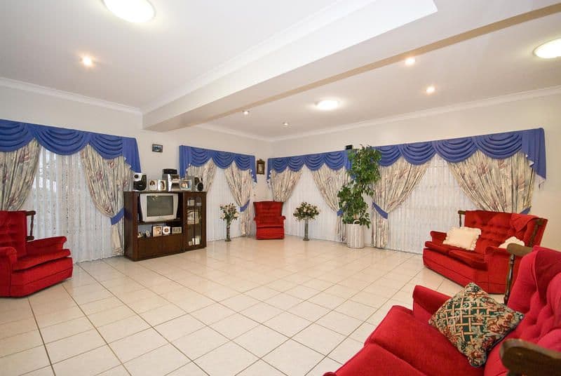 7 Saturn Crescent, BRIDGEMAN DOWNS QLD 4035, Bridgeman Downs - Thumbnail 8