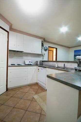 12 Schloss Court, WESTBROOK QLD 4350, Westbrook - Thumbnail 6