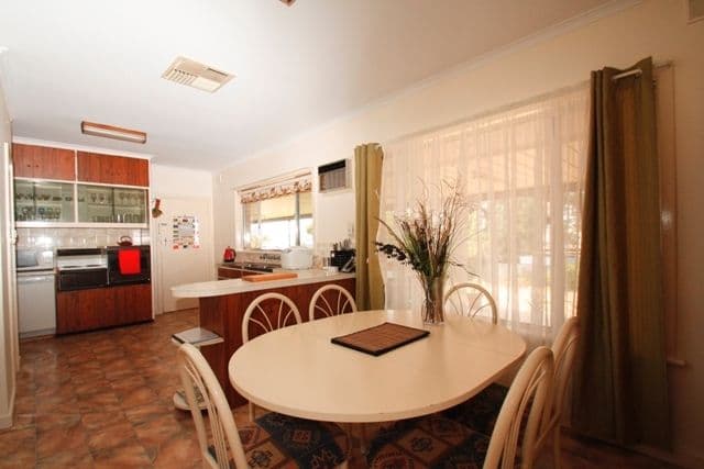 8 Aitken Street, BERRI SA 5343, Berri - Thumbnail 3