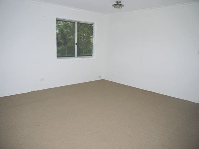 7 Pinewood Street, CRESTMEAD QLD 4132, Crestmead - Thumbnail 6