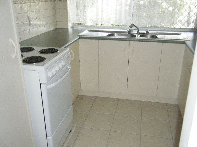 11/5 Louise Street, ROCKINGHAM WA 6168, Rockingham - Thumbnail 2