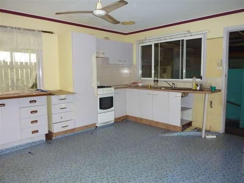 48 MacIlwraith Street, MANOORA QLD 4870, Manoora - Thumbnail 6