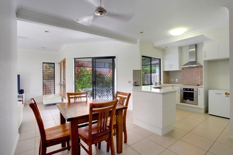 10 O'Connor Street, ROSSLEA QLD 4812, Rosslea - Thumbnail 4