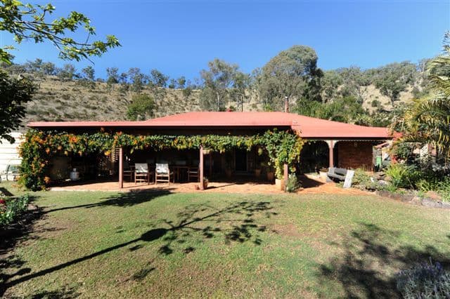 22 Darel Street, KINGSTHORPE QLD 4400, Kingsthorpe - Thumbnail 2