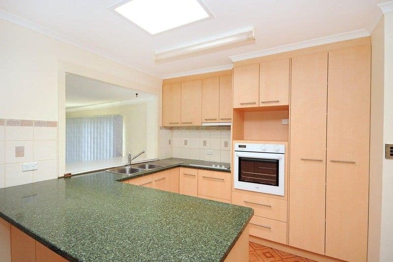 7 Jondaryan Street, NEWTOWN QLD 4350, Newtown - Thumbnail 5